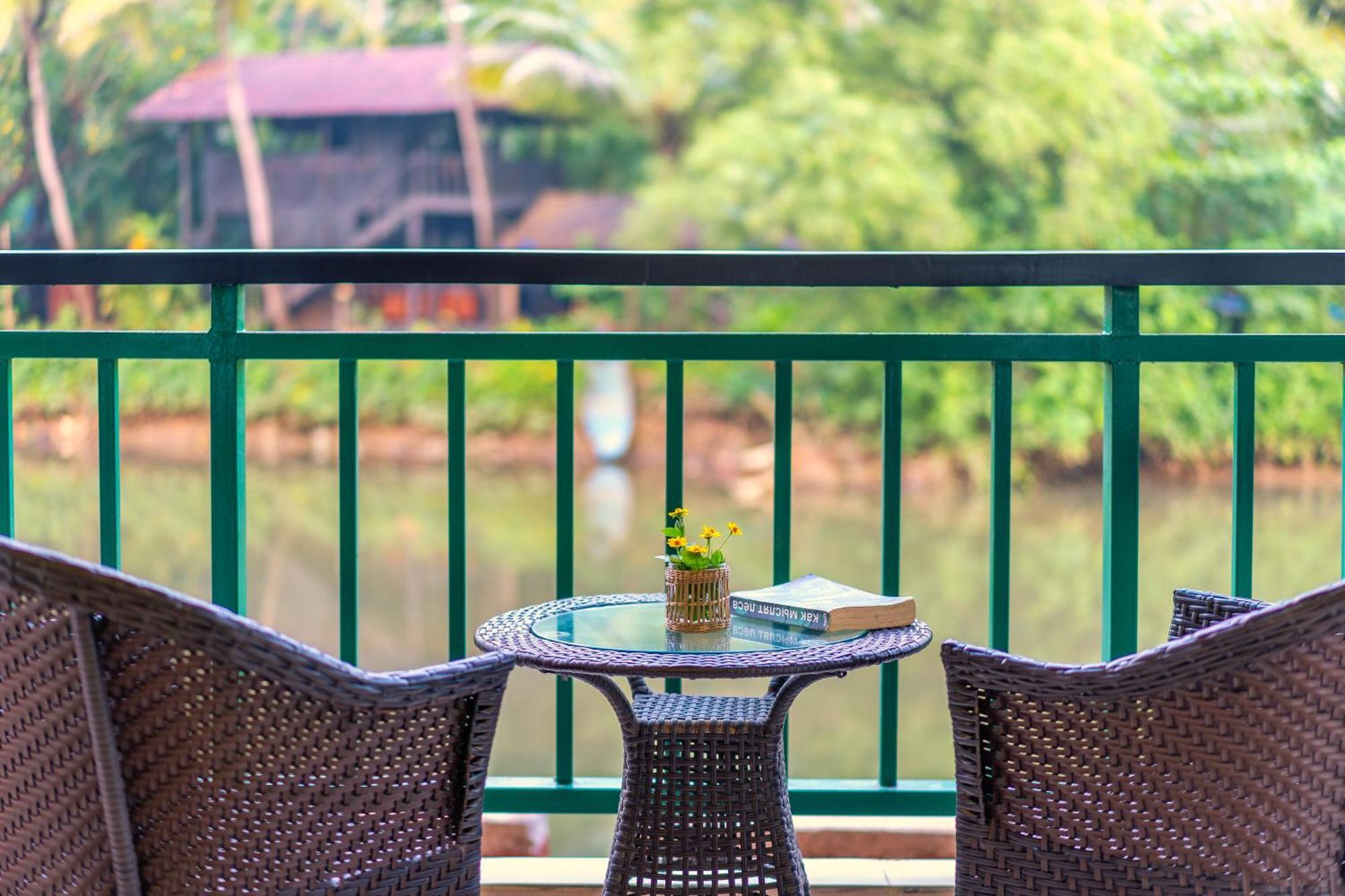 Mandrem Beach Resort, A Member Of Radisson Individuals Retreat Exteriér fotografie