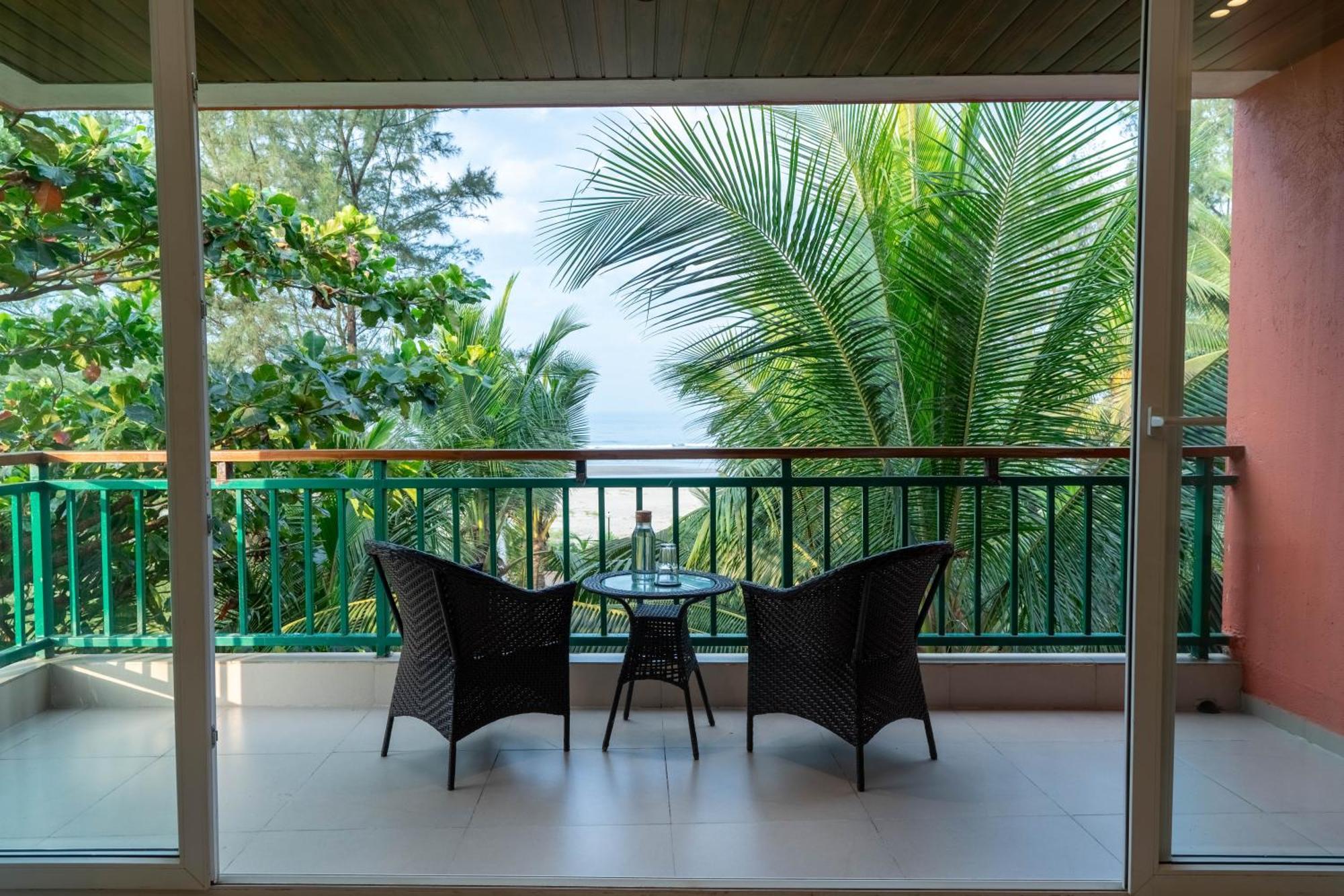 Mandrem Beach Resort, A Member Of Radisson Individuals Retreat Exteriér fotografie