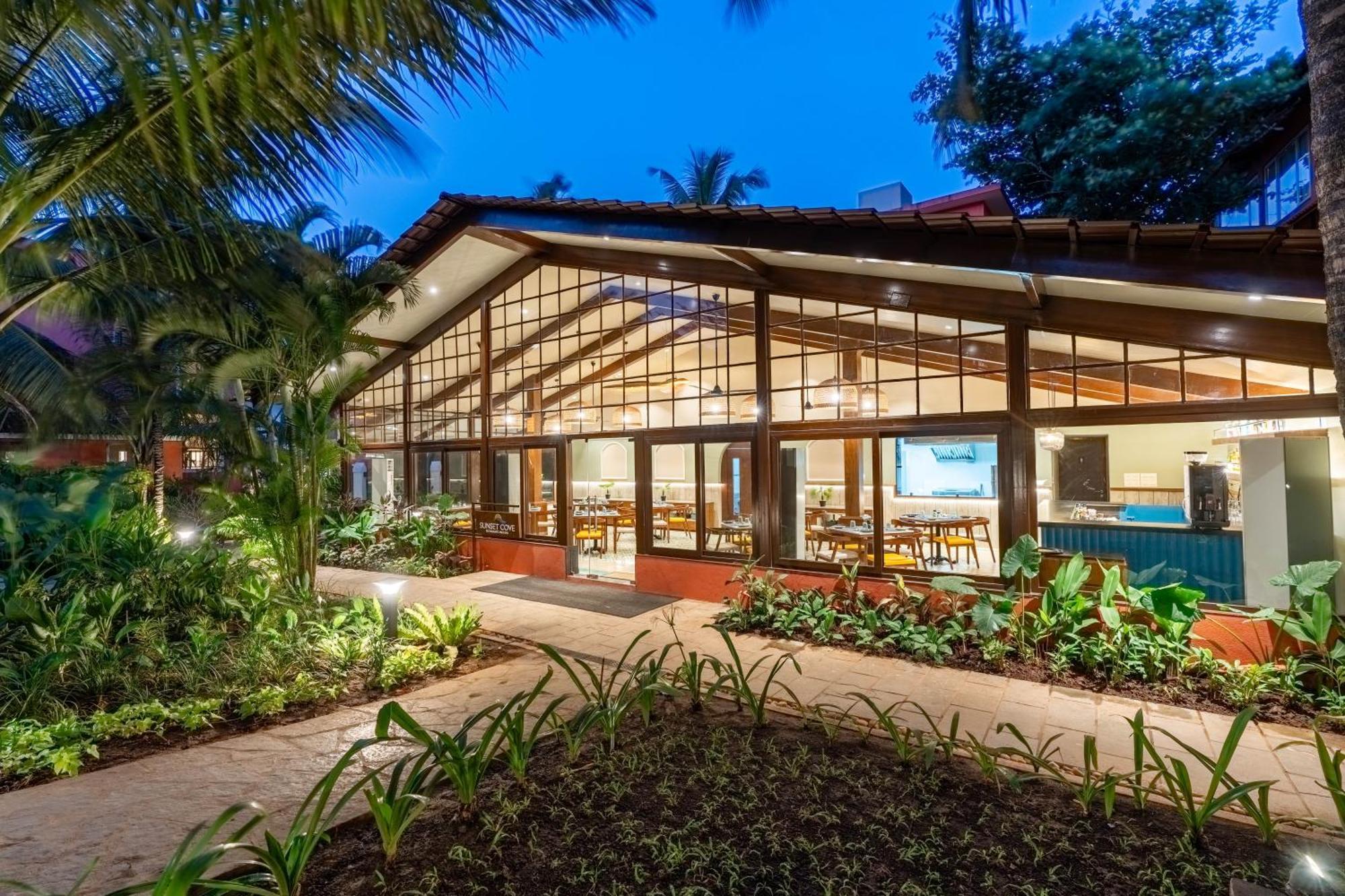 Mandrem Beach Resort, A Member Of Radisson Individuals Retreat Exteriér fotografie