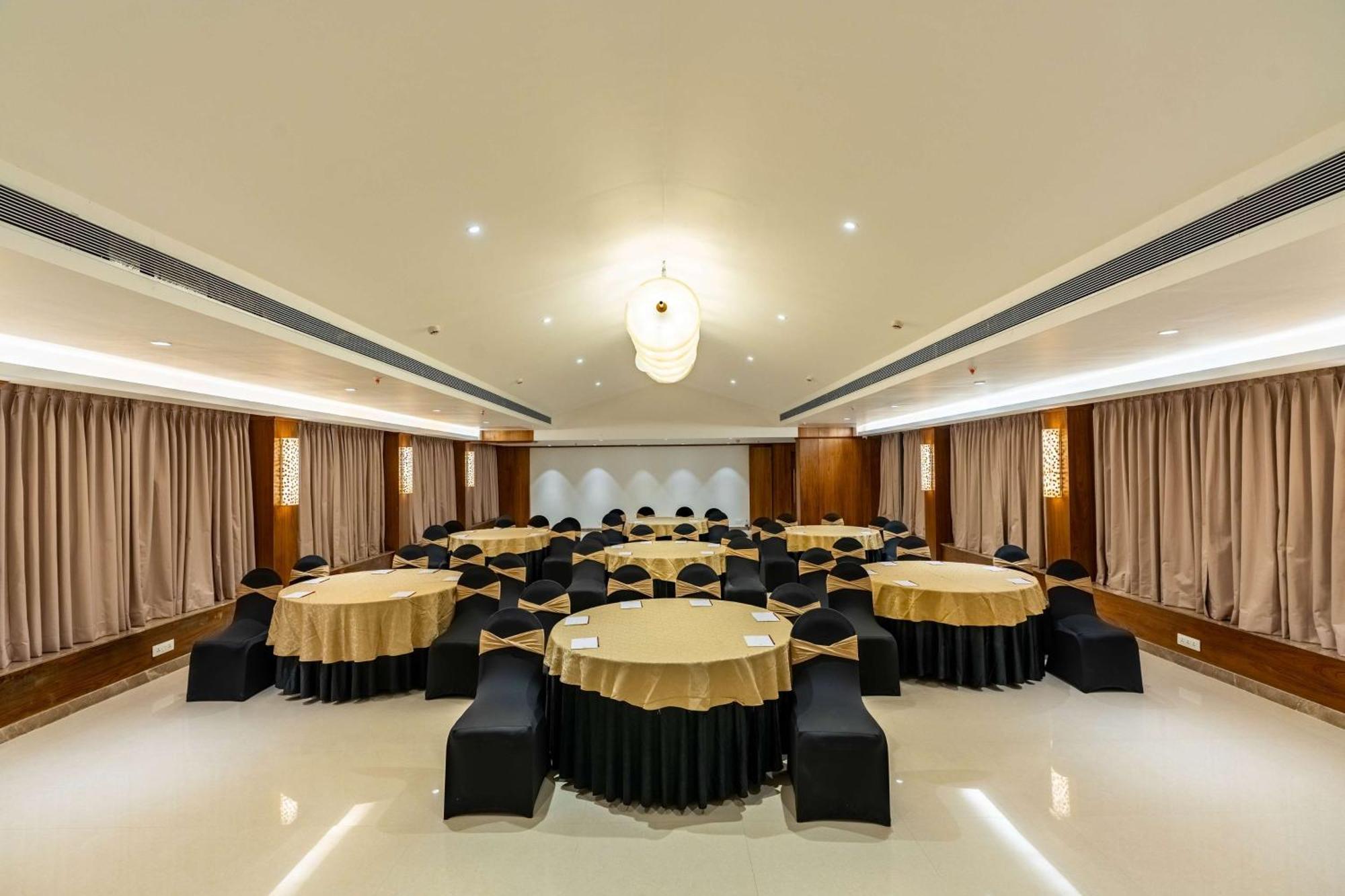Mandrem Beach Resort, A Member Of Radisson Individuals Retreat Exteriér fotografie